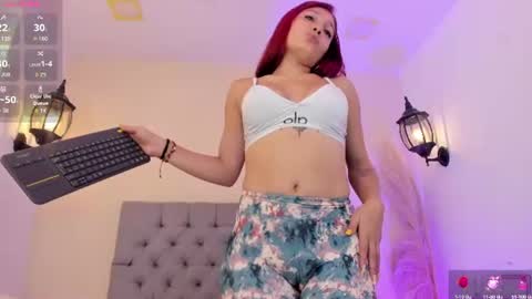 maite_smith69 online show from June 14, 11:33 am