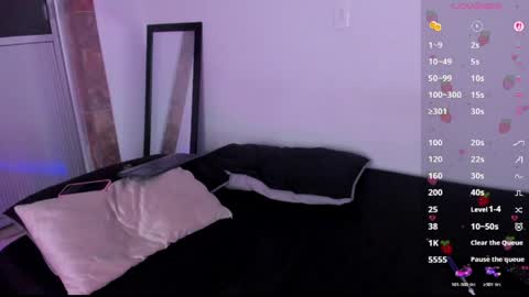 MAITHEFERRER online show from April 7, 4:57 am