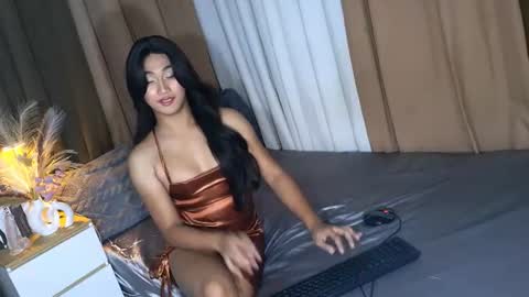 maliacollins online show from July 21, 5:27 pm