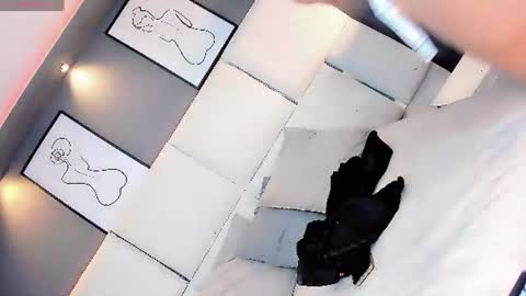 manellyksparklee online show from June 22, 1:19 pm