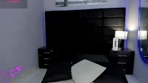 manellyksparklee online show from July 28, 5:58 am