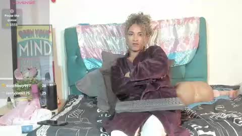 marfilastrom online show from June 26, 5:12 am
