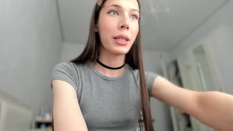 Mariam  online show from July 29, 4:44 am