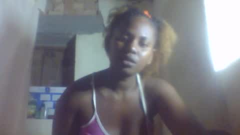 mariangeeee online show from November 25, 10:39 am