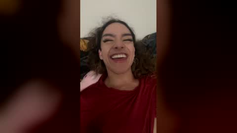 mariiahneedles online show from June 3, 9:18 pm