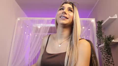 martinaa_rose online show from July 28, 12:34 pm