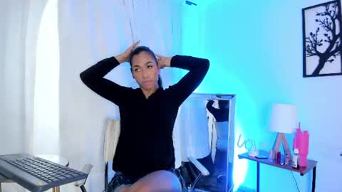 massielhot online show from July 8, 6:55 pm