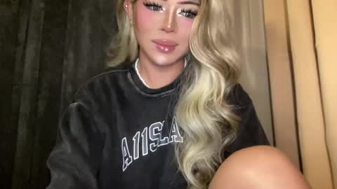 GODDESS OF ALL GODDESSES online show from January 8, 5:00 am