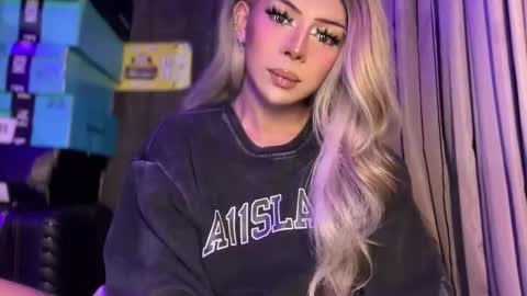 GODDESS OF ALL GODDESSES online show from March 27, 5:03 pm