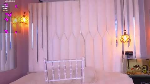 megan do santos online show from July 28, 7:39 pm