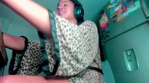 Meghan Alexandra Susex Fenty online show from February 18, 12:18 am