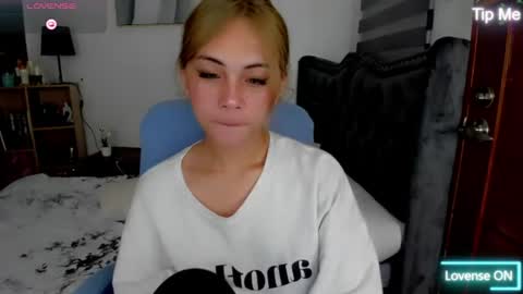 meiluxe online show from August 2, 6:29 pm
