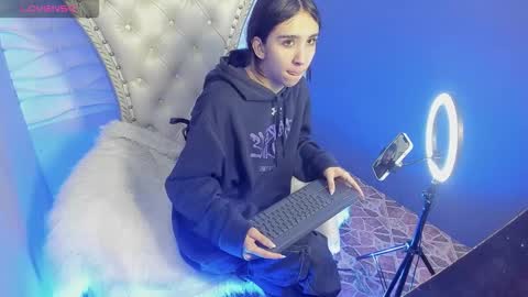 Melany online show from February 10, 11:28 am