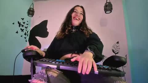 mew_alix online show from July 14, 3:18 pm