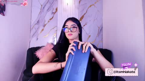 Mhia Kate online show from June 5, 12:11 pm