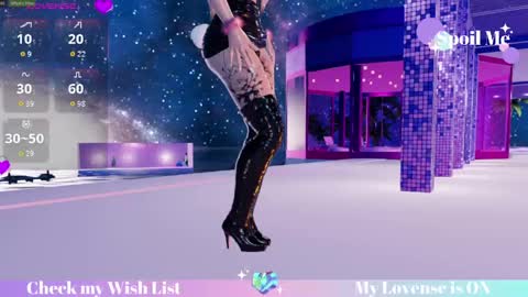 Mia online show from June 4, 6:33 pm