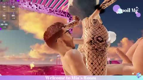 Mia online show from August 3, 9:04 am