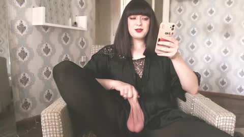mia_wallase online show from July 31, 7:19 am