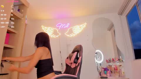     online show from June 21, 11:30 pm