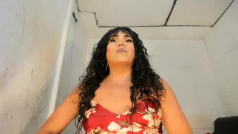 miavaniity54 online show from July 22, 9:19 pm