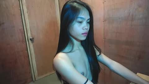 Snapshot of micaholics chatting on September 14, 1:11 am Mica online show from September 14, 1:11 am