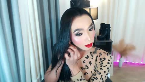 michaelagoddess online show from June 9, 8:41 pm