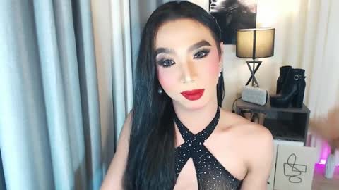 michaelagoddess online show from June 11, 1:53 pm