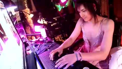 michelle_flowers online show from November 5, 4:34 am