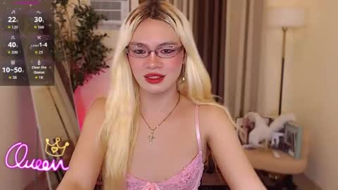 Marie Antoinette online show from June 23, 3:25 am