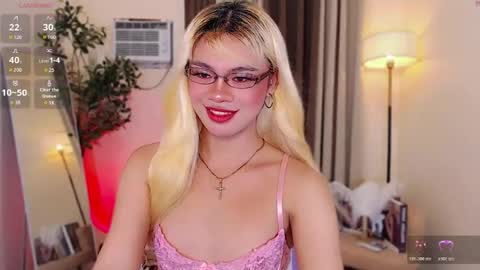 Marie Antoinette online show from July 8, 8:01 pm