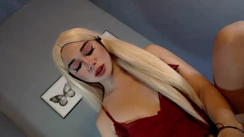 Call me Yhana online show from June 11, 9:35 pm