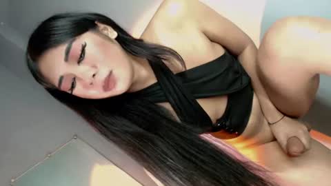 Call me Yhana online show from June 14, 2:24 am