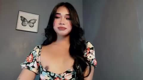 Call me Yhana online show from June 25, 1:04 pm