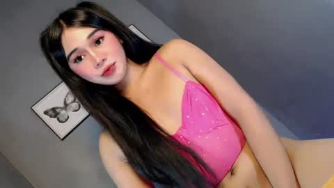 Call me Yhana online show from July 6, 12:56 pm