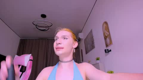 mikaella_nicole online show from June 5, 6:03 pm