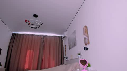 mikaella_nicole online show from July 20, 11:45 am