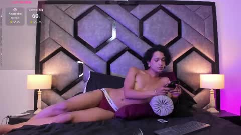 milanduval online show from July 6, 8:11 pm