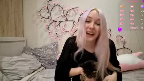 MisaMew online show from March 31, 4:31 pm