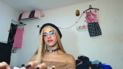 miss_channellx online show from July 30, 6:01 am