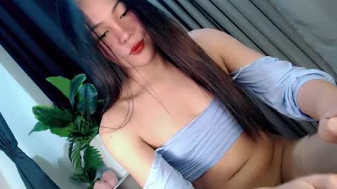 miss_lily23 online show from July 23, 6:55 am