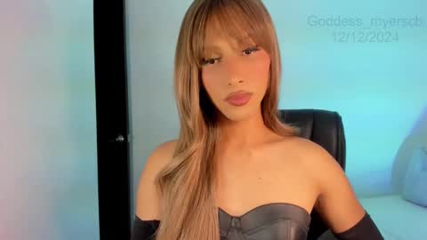 Goddess Myers  thumb up is important for me kisses  online show from December 13, 1:59 am