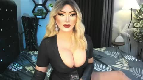 PRIESTESS CHANNEL online show from June 19, 7:07 pm