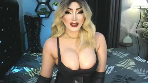 PRIESTESS CHANNEL online show from July 3, 6:03 pm