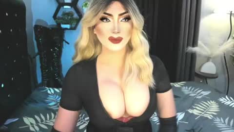 PRIESTESS CHANNEL online show from July 23, 11:19 am