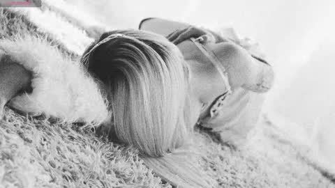 Chloe freelance model Please your thumbs up are important  online show from November 10, 12:33 am