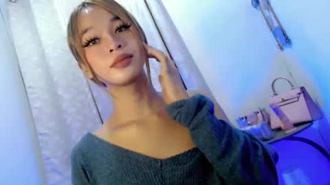 missfantasia online show from March 14, 10:41 am