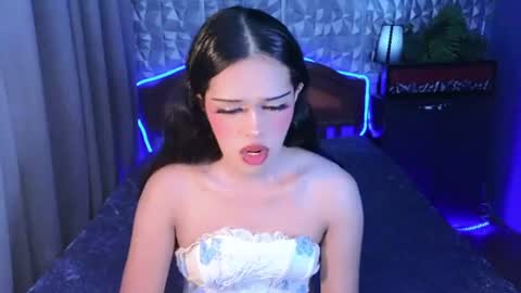 im your queen steffie online show from June 26, 1:59 pm