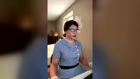 Nicole Smith online show from July 22, 9:41 pm