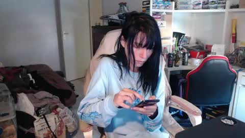 missthon online show from June 29, 1:11 pm