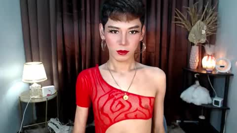 Snapshot of misstransstella69 chatting on September 12, 7:28 am Stella online show from September 12, 7:28 am